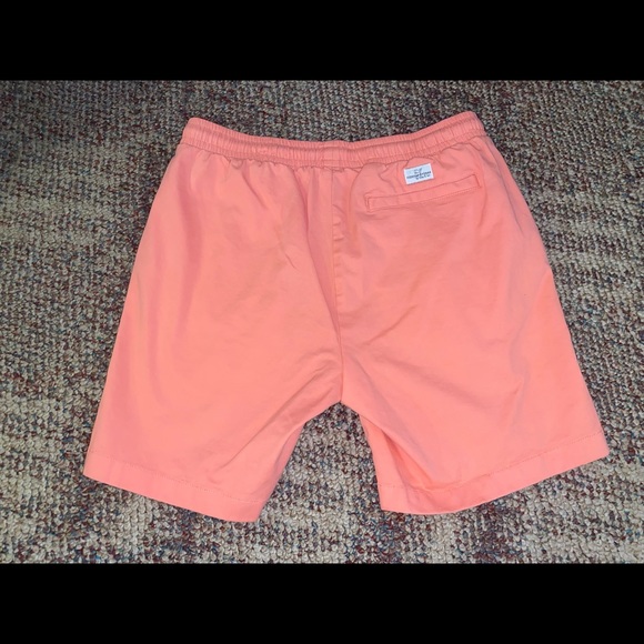 Vineyard vines shorts - Picture 2 of 4